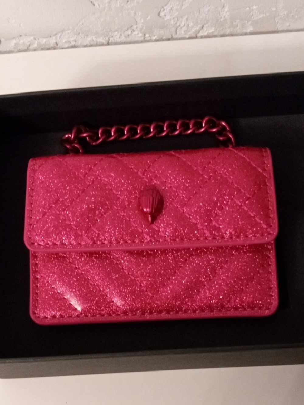 Kurt Geiger Hot Pink Glitter Crossbody with Red Chain - Picture 6 of 7